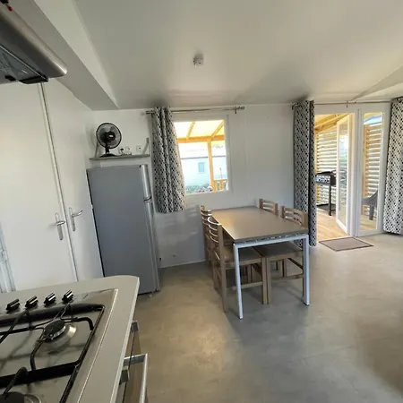 Campsite Mobilhome Au Cap Ferret - Camping 4 Etoiles